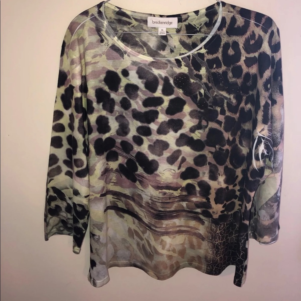 Leopard top